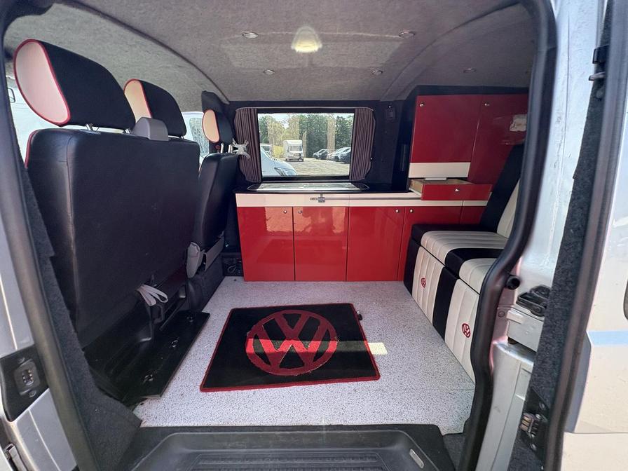 2007 Volkswagen Transporter – Model: Transporter T30 130 TDI SWB – HD07GXM