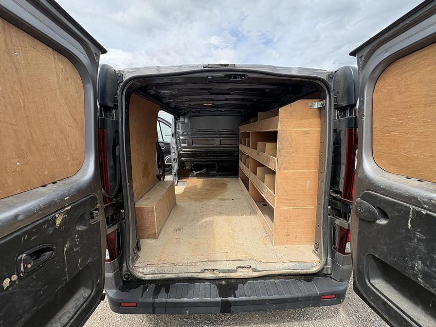 2019 Vauxhall Vivaro – Model: Vivaro 2700 Sportive CDTi – YL19WRP