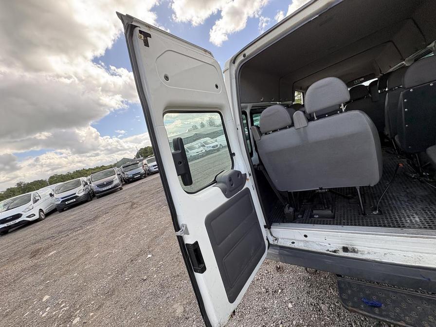 2006 Ford Transit – Model: Transit Minibus – NC55AFA