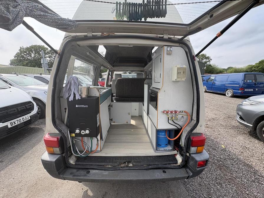 1991 Volkswagen Golf – Model: Transporter – J377FCD