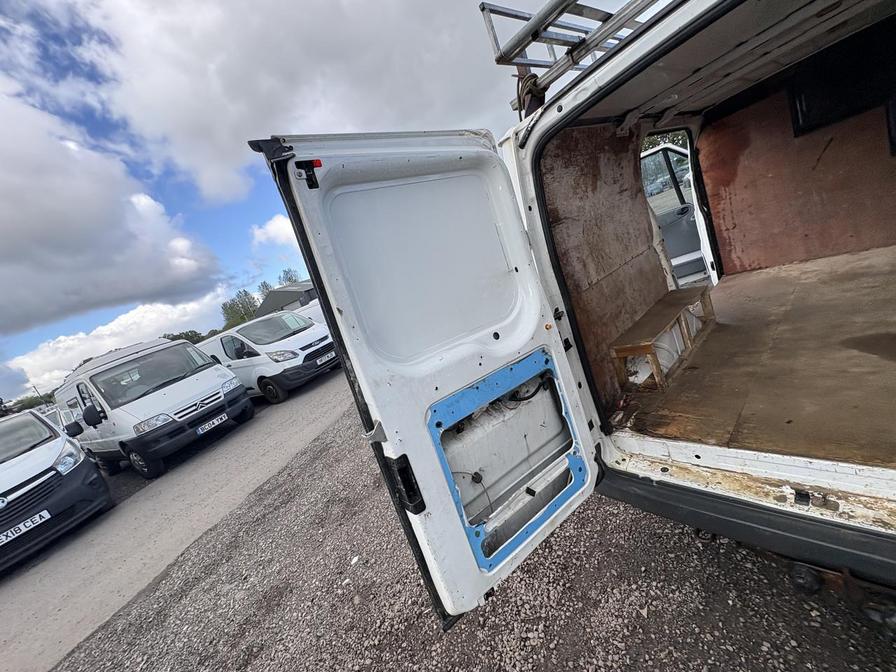 2010 Ford Transit – Model: Transit 115 T330 SWB RWD – GF10XBL