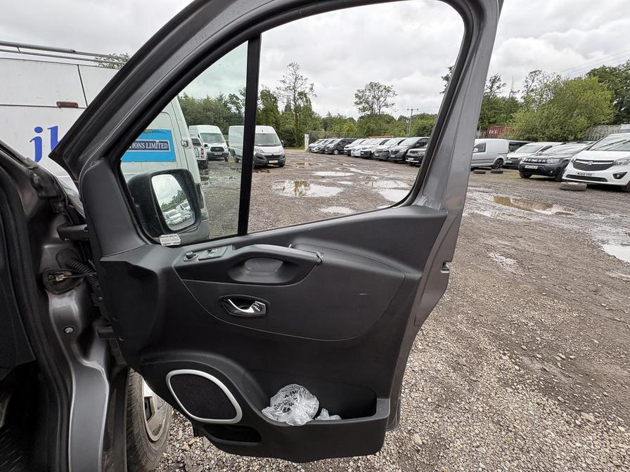 2018 Vauxhall Vivaro – Model: Vivaro 2700 Sport CDTi BT S/S – KU68VUX