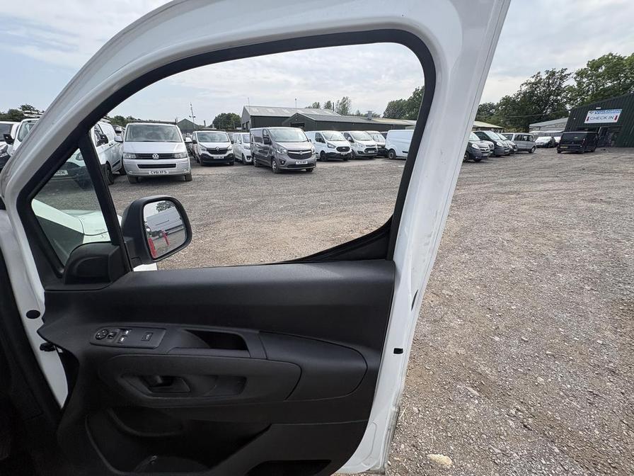 2020 Citroen Berlingo – Model: Berlingo 650 Enterprise Blue HDi – FY20FVT