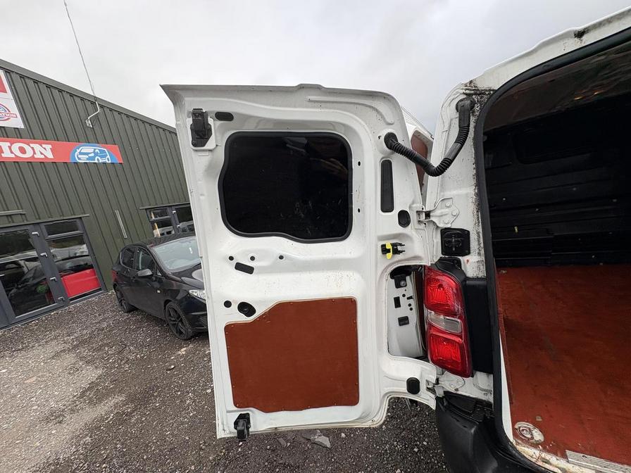2017 Citroen Dispatch – Model: Dispatch 1000 Enterprise Blue HDi – LD17UEM
