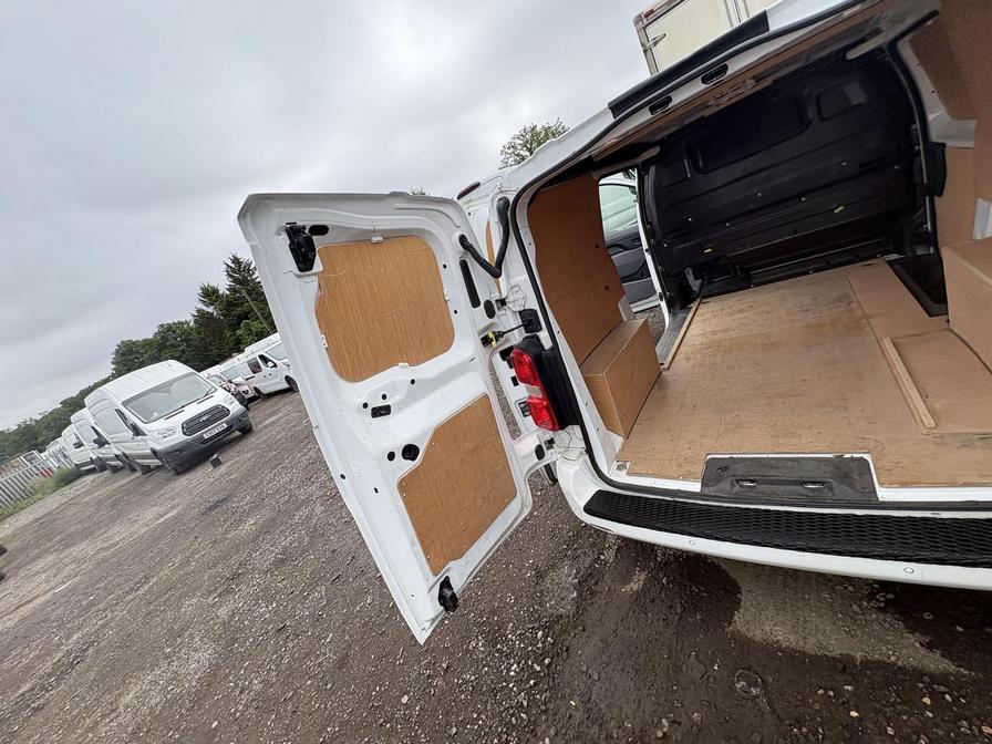2021 Vauxhall Vivaro – Model: Vivaro 2700 Sportive S/S – KJ21MUU
