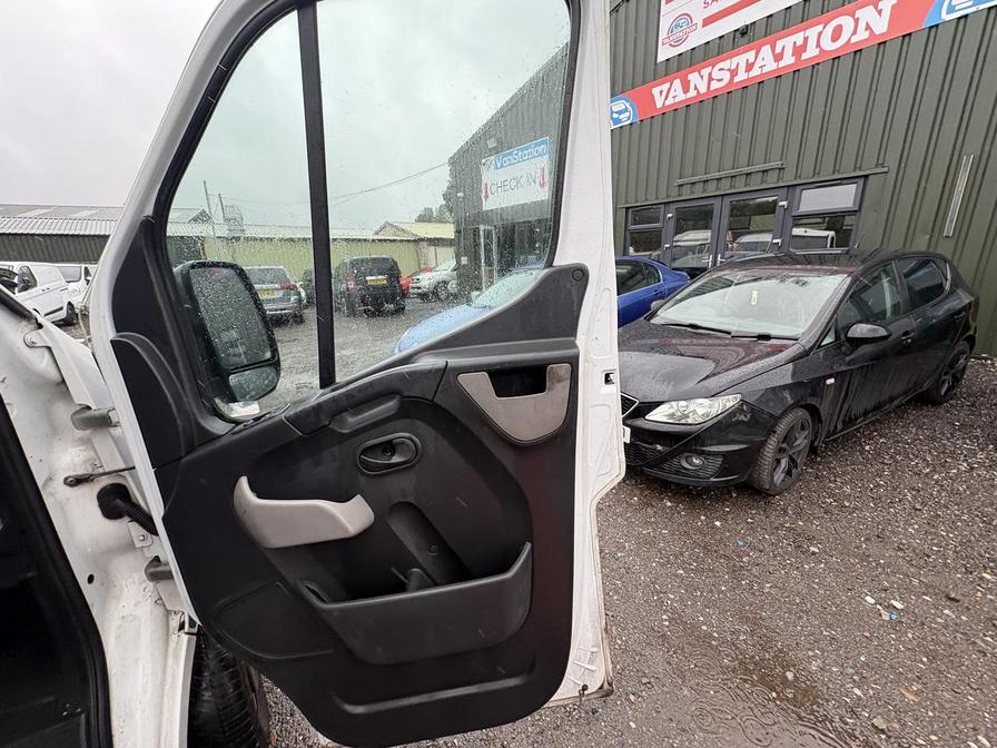 2011 Renault Master – Model: Master LM35 dCi 125 – DK11AJV