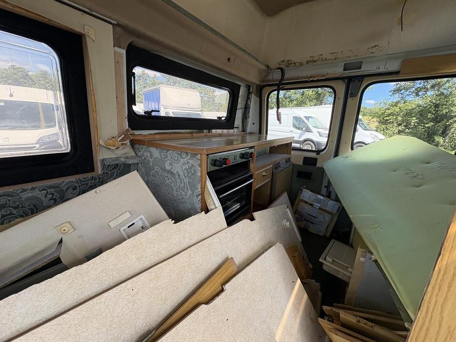 1996 Peugeot Boxer – Model: Boxer 320 MWB – N876YRB