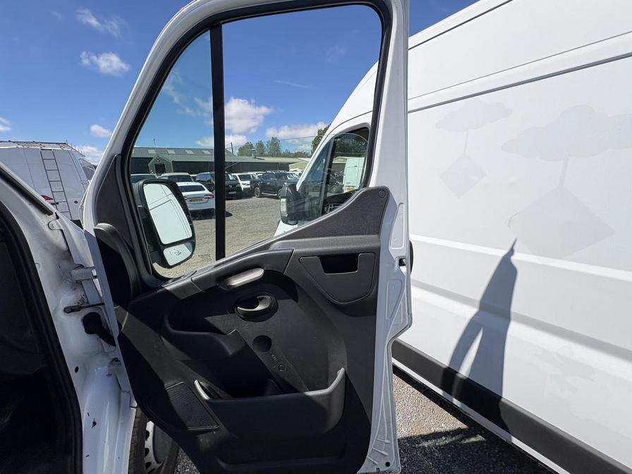 2019 Vauxhall Movano – Model: Movano L3H2 F3500 CDTi – WV19HWS