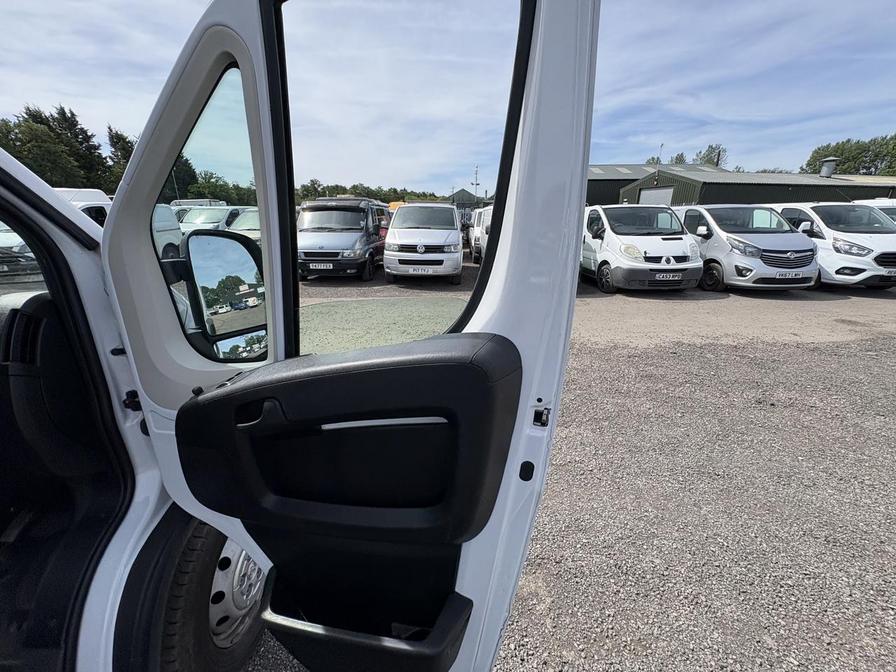 2022 Peugeot Boxer – Model: Boxer 435 Professional L4H3 BHDi – FV22VEW