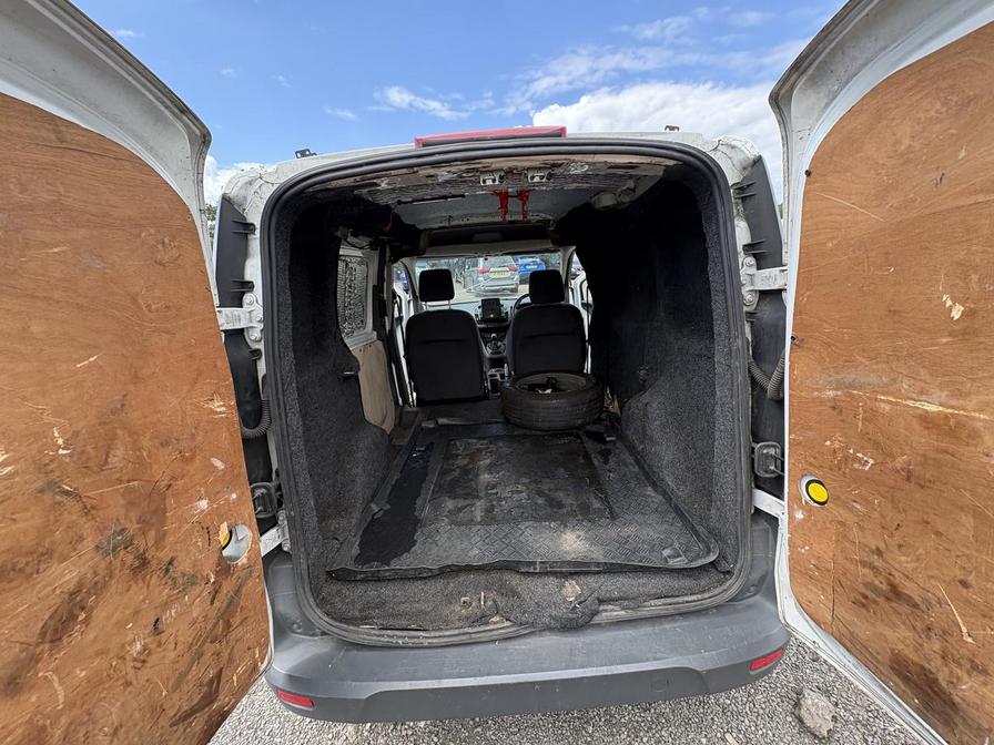 2017 Ford Transit Connect – Model: Transit Connect 200 – WN17YWC