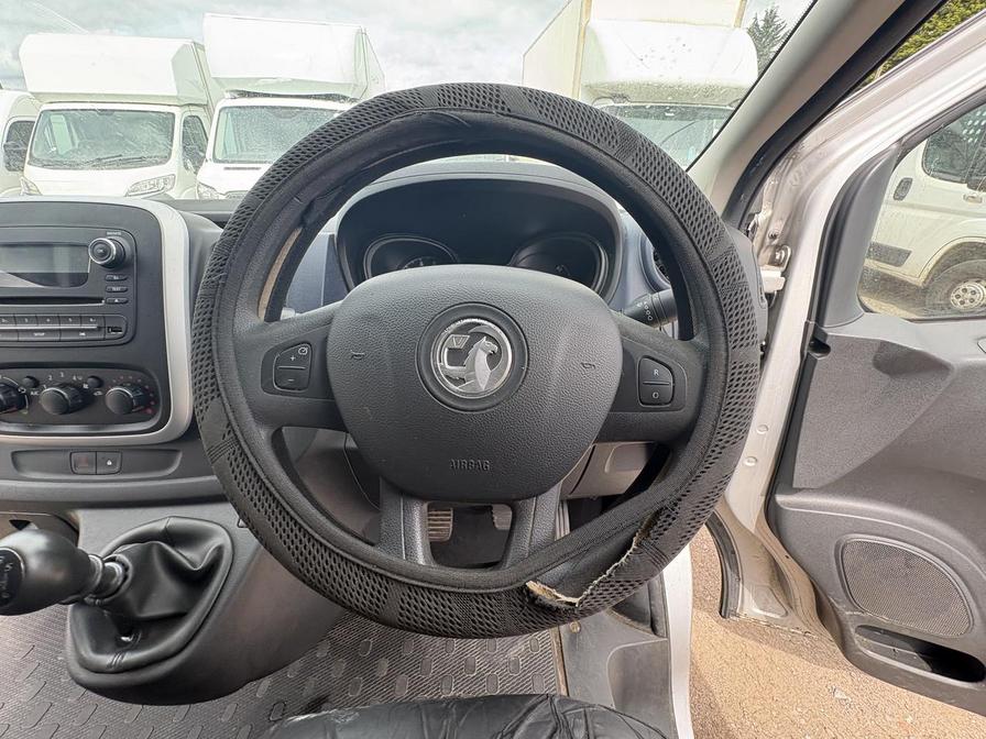 2015 Vauxhall Vivaro – Model: Vivaro  2700 CDTI – DY15LUZ