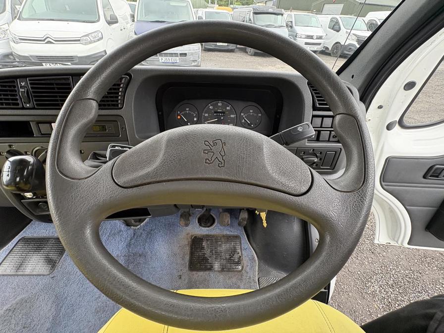 1999 Peugeot Boxer – Model: Boxer 270 TD SWB – V487DJT