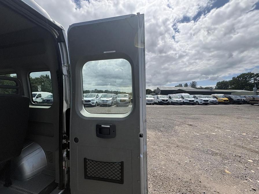 2009 Peugeot Boxer – Model: Boxer 335 LWB – HY59OYV