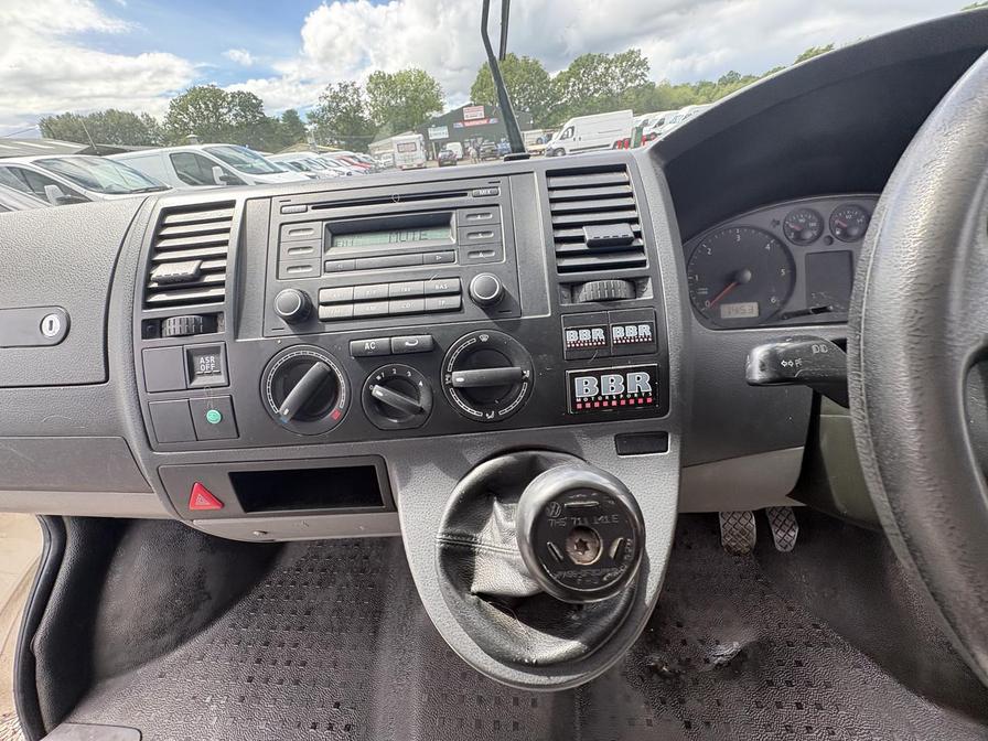 2009 Volkswagen Transporter – Model: Transporter T28 102 TDI SWB – PJ59EUU