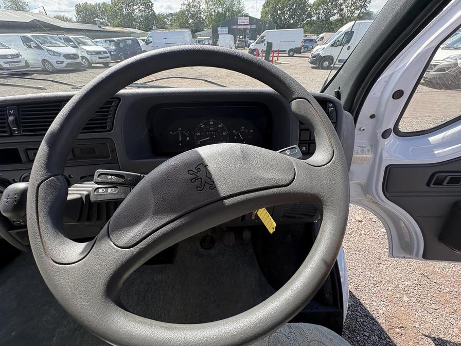 1996 Peugeot Boxer – Model: Boxer 320 MWB – N876YRB