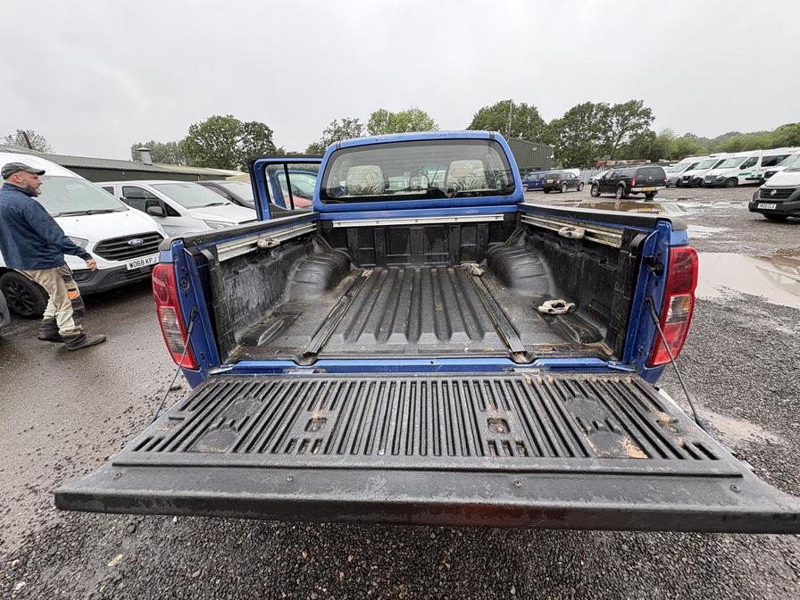 2012 Nissan Navara – Model: Navara Acenta Double Cab dCi 188 – FE12FZC