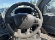 2017 Vauxhall Vivaro Combi – Model: Vivaro  Combi CDTi S/S – LK17WKB