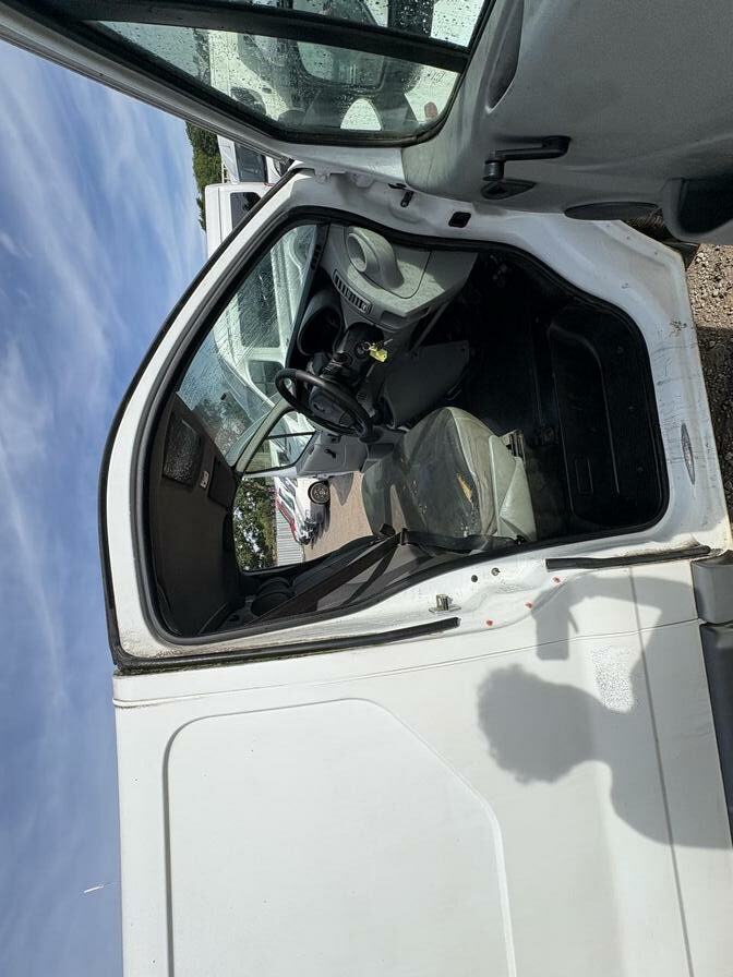 2011 Vauxhall Vivaro – Model: Vivaro 2900 CDTi 113 LWB – DN61FFP