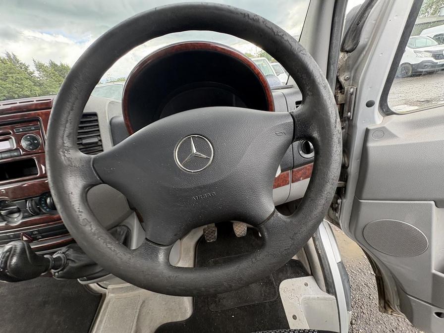 2007 Mercedes-Benz Sprinter – Model: Sprinter 209 CDi SWB – N11RFT