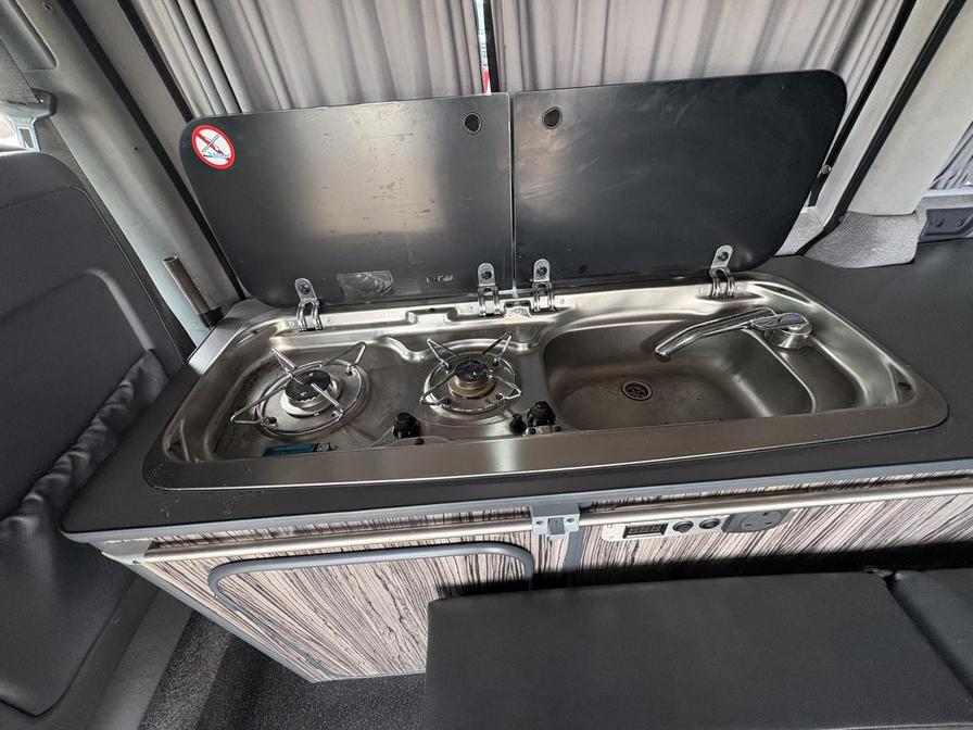 2002 Mercedes-Benz V-Class – Model: V220 CDI Ambiente Auto – GX52MTK