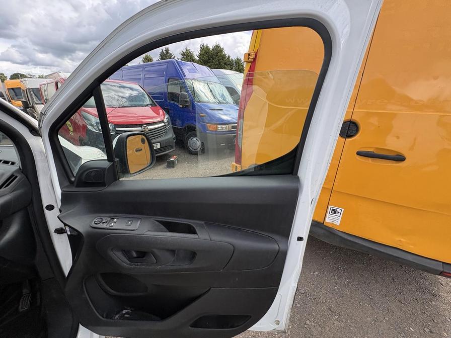 2021 Citroen Berlingo – Model: Berlingo 1000 Enterprise Blue HDi – EX21UHD