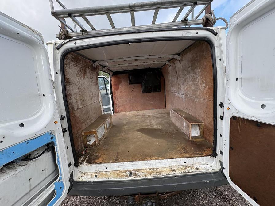 2010 Ford Transit – Model: Transit 115 T330 SWB RWD – GF10XBL