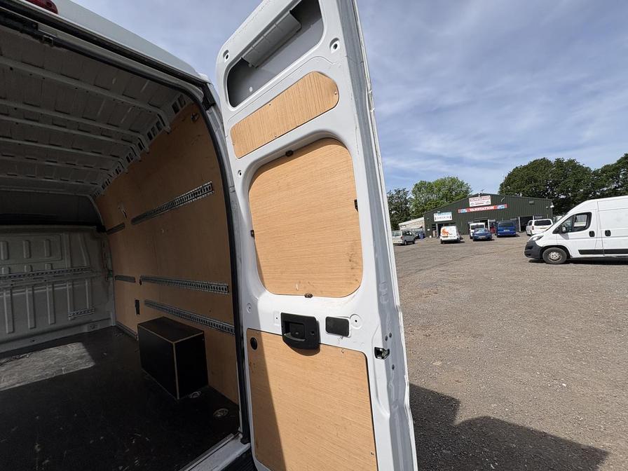 2022 Peugeot Boxer – Model: Boxer 435 Professional L4H3 BHDi – FV22VEW