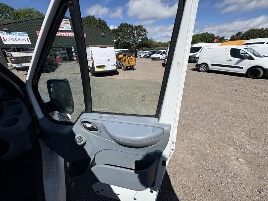 2013 Ford Transit – Model: Transit 100 T260 FWD – EY63XFO