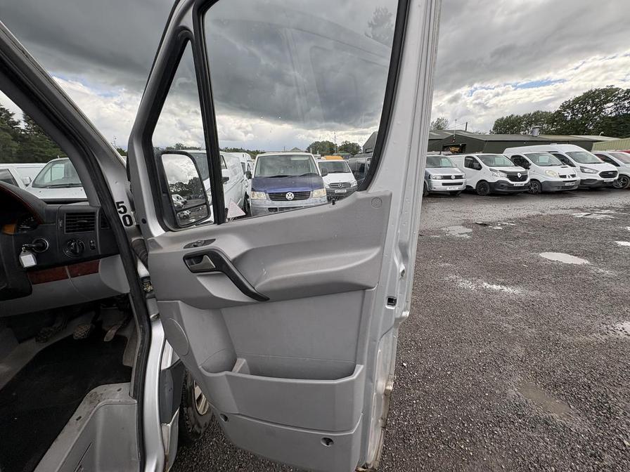 2007 Mercedes-Benz Sprinter – Model: Sprinter 209 CDi SWB – N11RFT