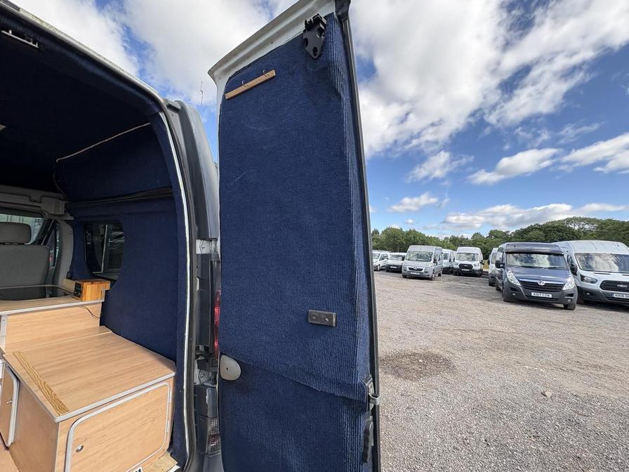 2005 Vauxhall Vivaro – Model: Vivaro 2900 Dti SWB – FG55NDF