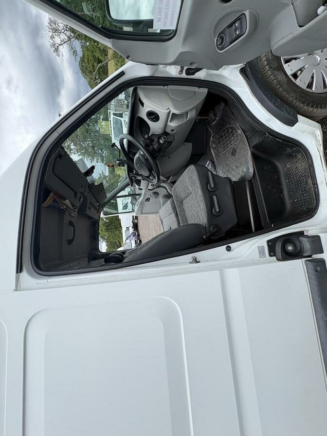 2007 Renault Master – Model: Master MM35 dCi 120 Semi-Auto – GK57XWU