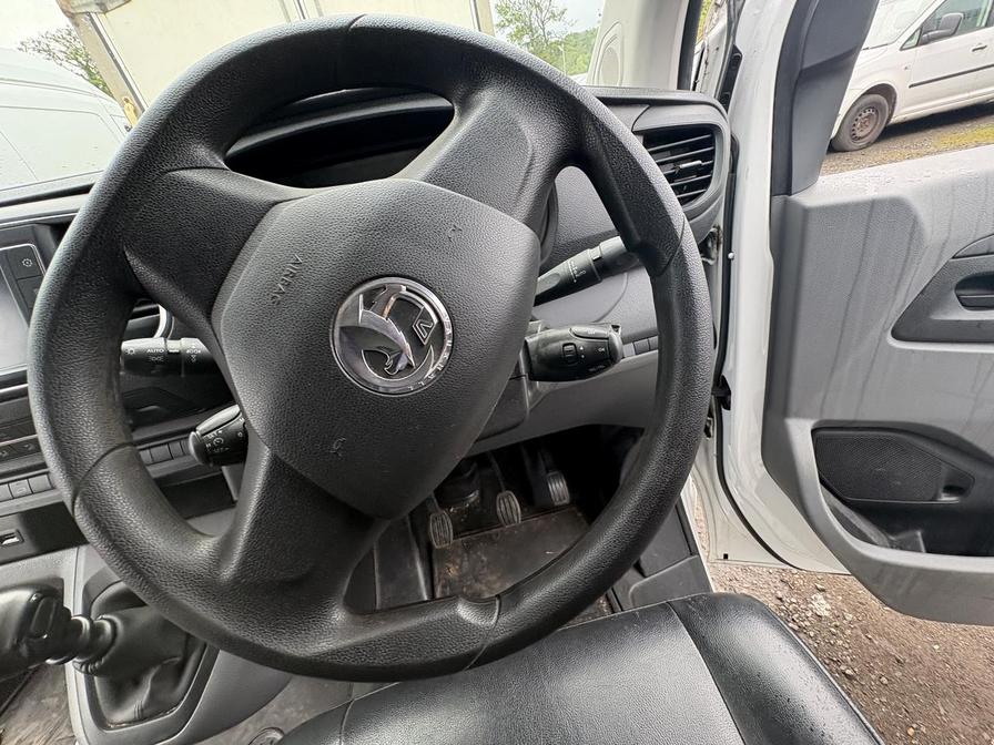 2021 Vauxhall Vivaro – Model: Vivaro 2700 Sportive S/S – KJ21MUU