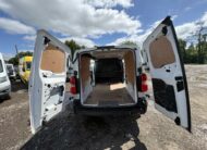 2022 Vauxhall Vivaro – Model: Vivaro F2900 Dynamic S/S – AV22JUW