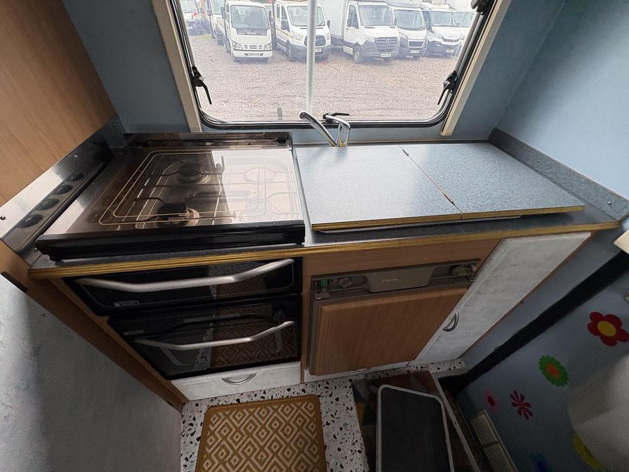 1999 Peugeot Boxer – Model: Boxer 270 TD SWB – V487DJT