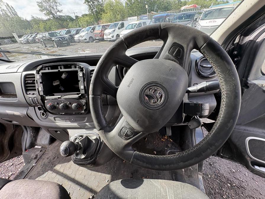 2015 Vauxhall Vivaro – Model: Vivaro  2900 Sportive CDTi – NK15XTC