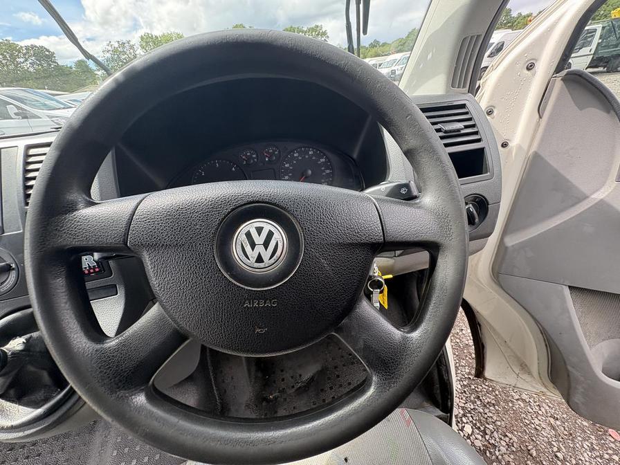 2009 Volkswagen Transporter – Model: Transporter T28 102 TDI SWB – PJ59EUU