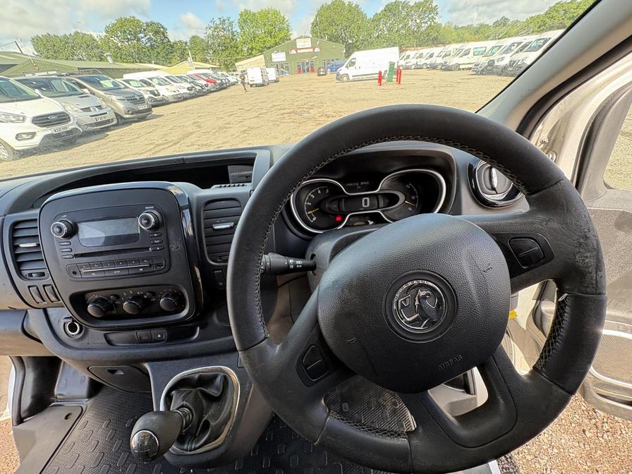 2017 Vauxhall Vivaro – Model: Vivaro 2700 Sport CDTi BT S/S – MV17AWA