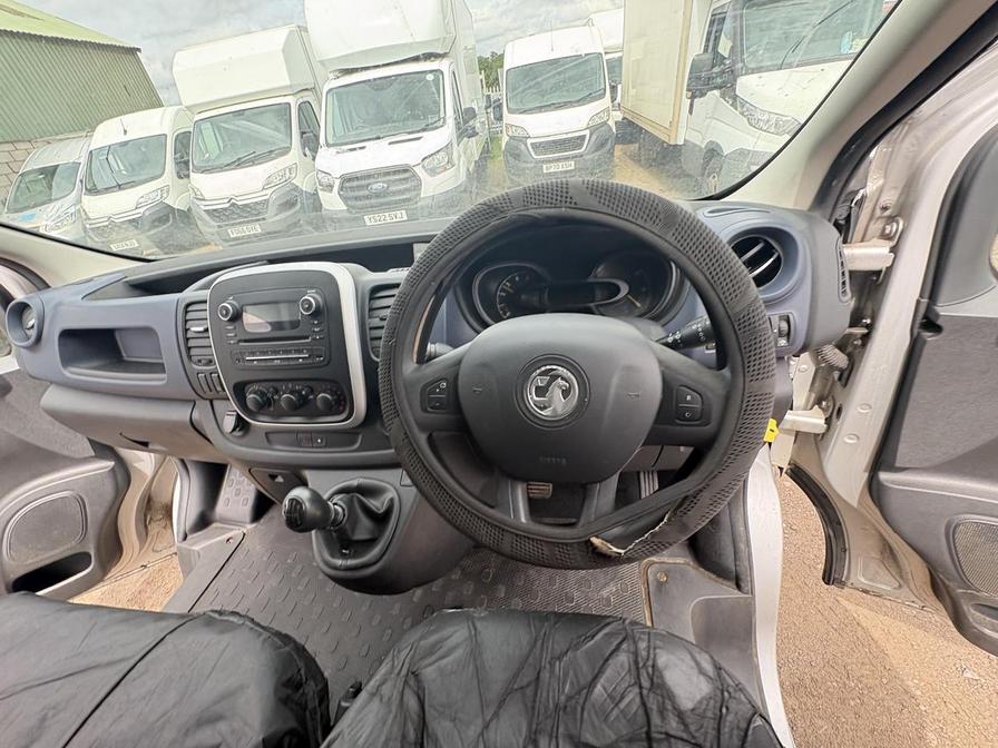 2015 Vauxhall Vivaro – Model: Vivaro  2700 CDTI – DY15LUZ