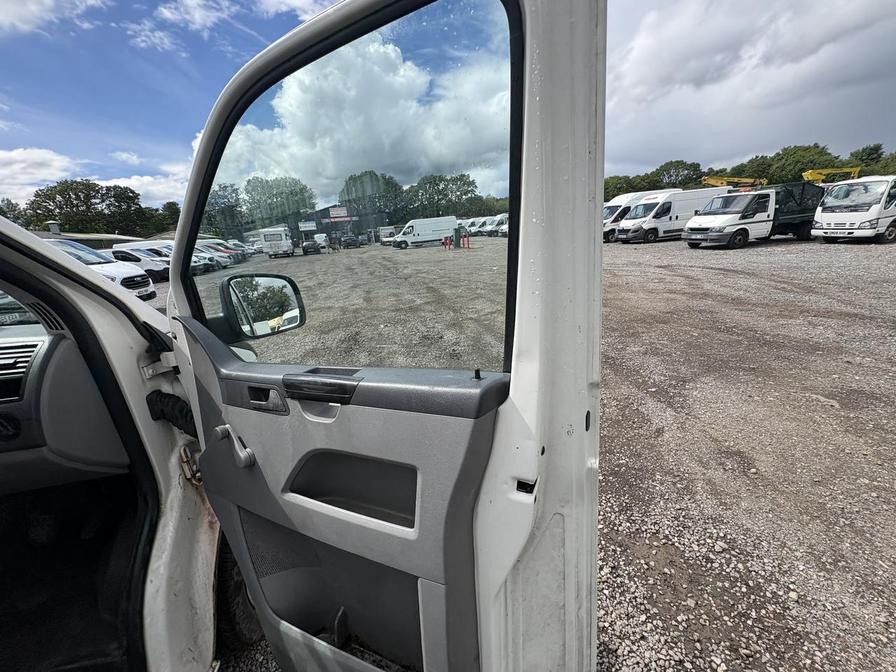 2009 Volkswagen Transporter – Model: Transporter T28 102 TDI SWB – PJ59EUU