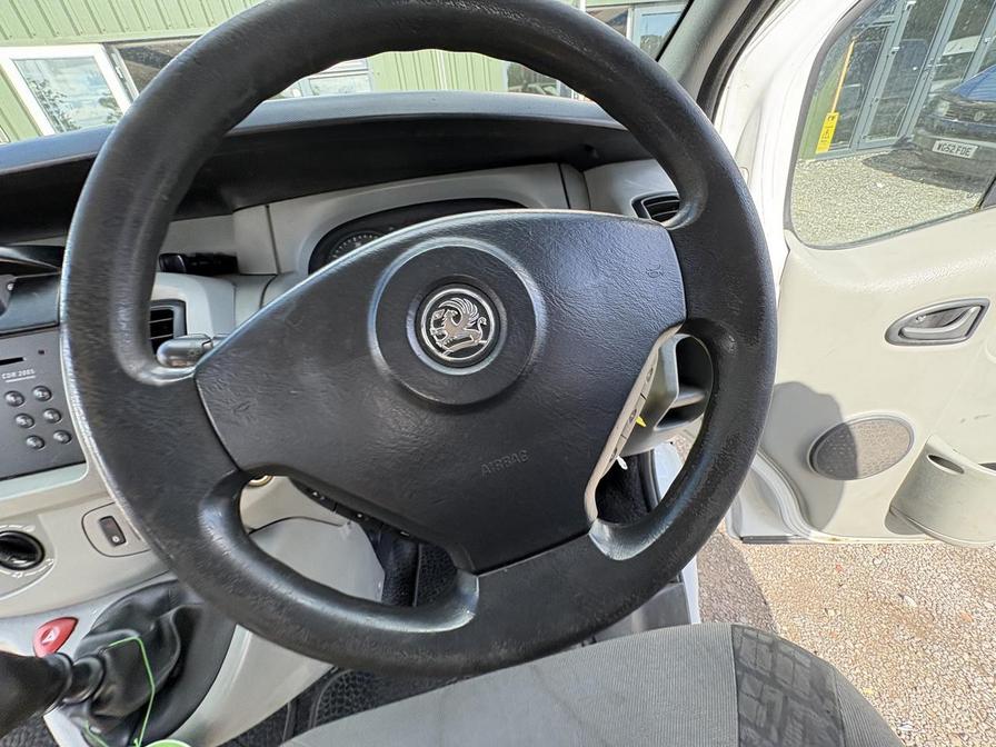 2005 Vauxhall Vivaro – Model: Vivaro 2900 Dti SWB – FG55NDF