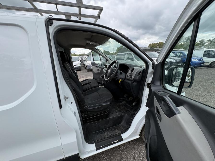 2016 Renault Trafic – Model: Trafic LL29 Business dCi – HV66KKJ