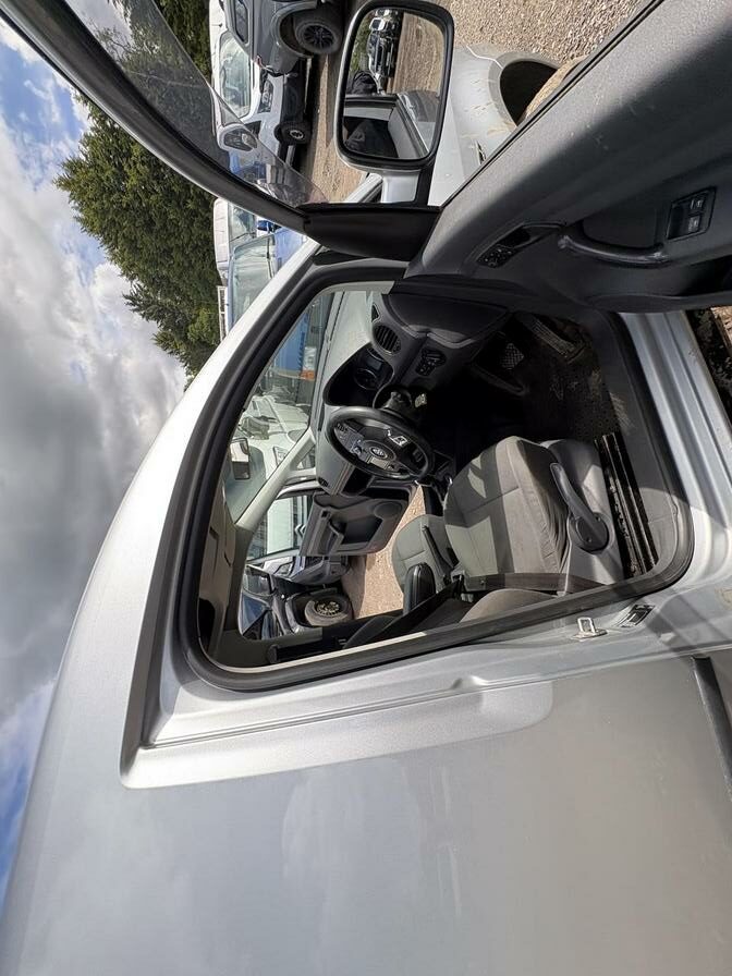 2015 Volkswagen Caddy – Model: Caddy C20 Highline TDI BlueMotion Technology Semi-Auto – GU15EWE