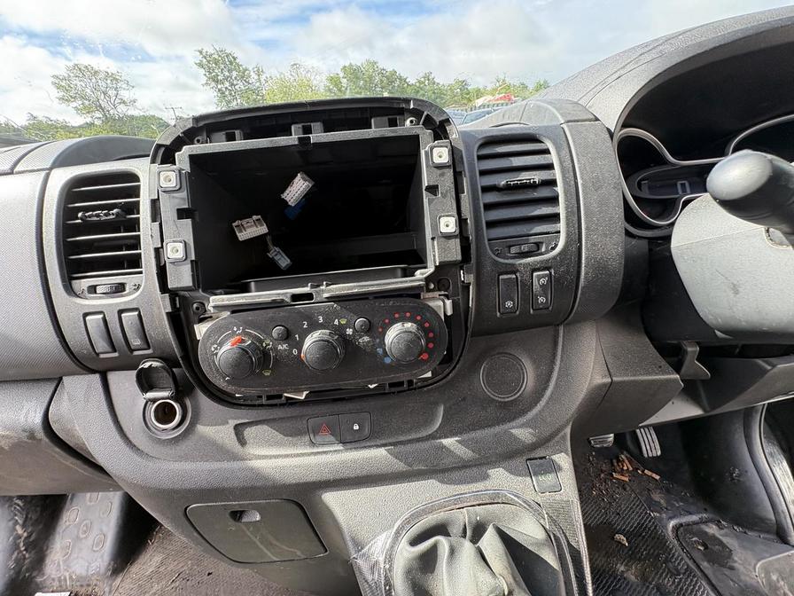 2015 Vauxhall Vivaro – Model: Vivaro  2900 Sportive CDTi – NK15XTC