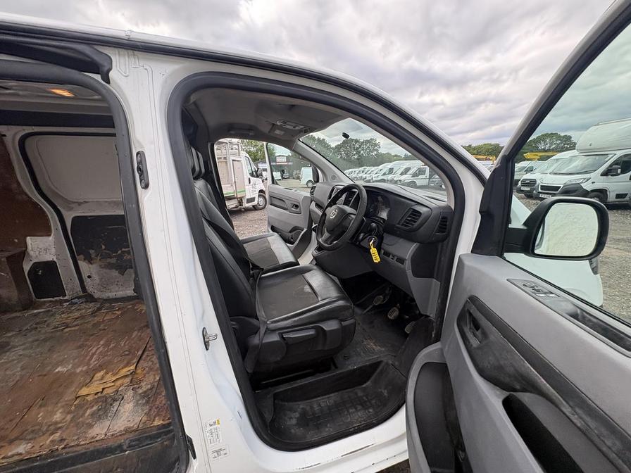 2019 Vauxhall Vivaro – Model: Vivaro  3100 Edition S/S – DV69LKA