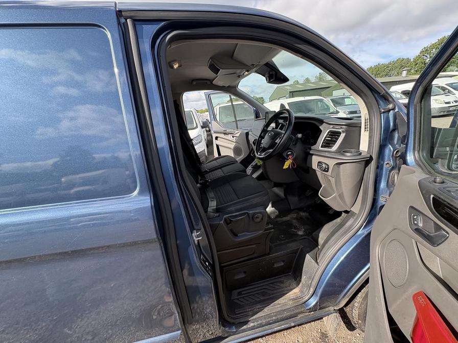 2019 Ford Transit Custom – Model: Transit Custom 280 Limited – AJ68WYB