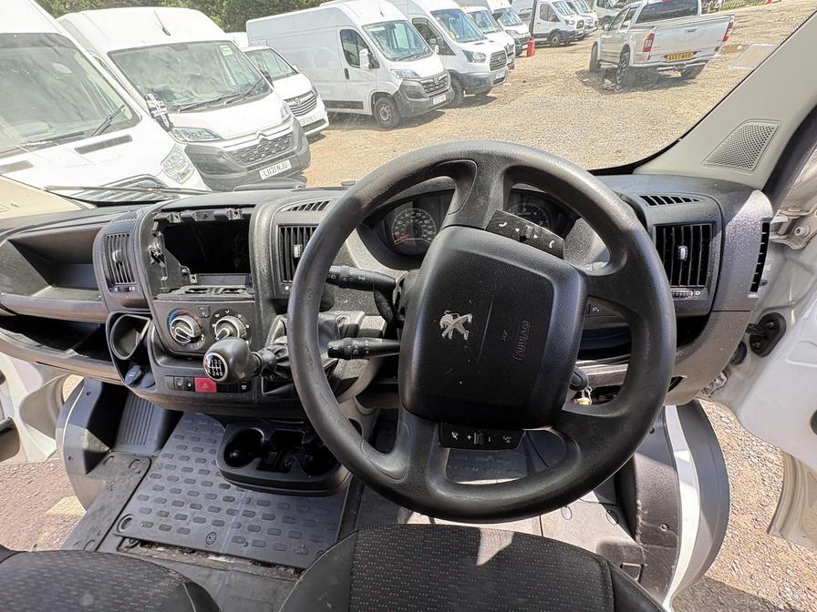 2018 Peugeot Boxer – Model: Boxer 435 Professional L4H2 Blue HDi – MJ18FXG