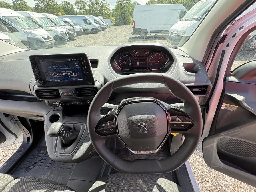 2023 Peugeot Partner – Model: Partner Asphalt Premium+ BHDi – MH72NYZ