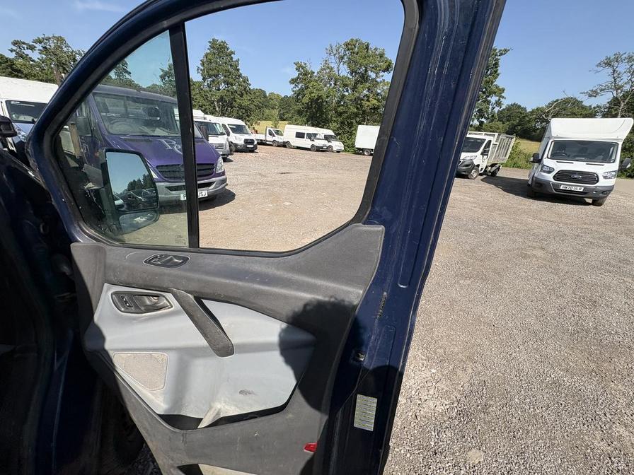 2014 Ford Transit Custom – Model: Transit Custom 250 E-Tech – YC14SDU