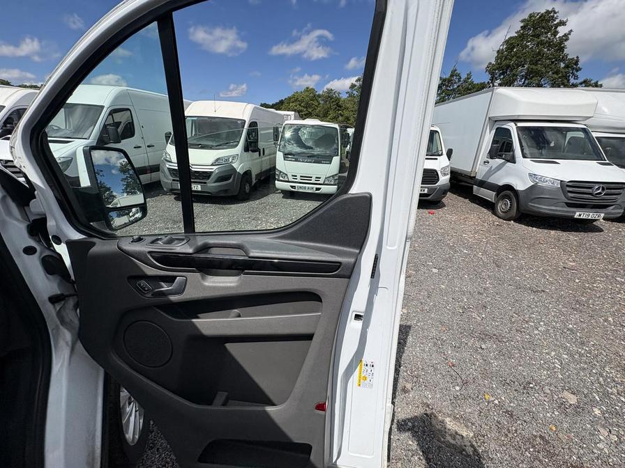 2020 Ford Transit Custom – Model: Transit Custom 300 Limited EcoBlue – WR20OWB