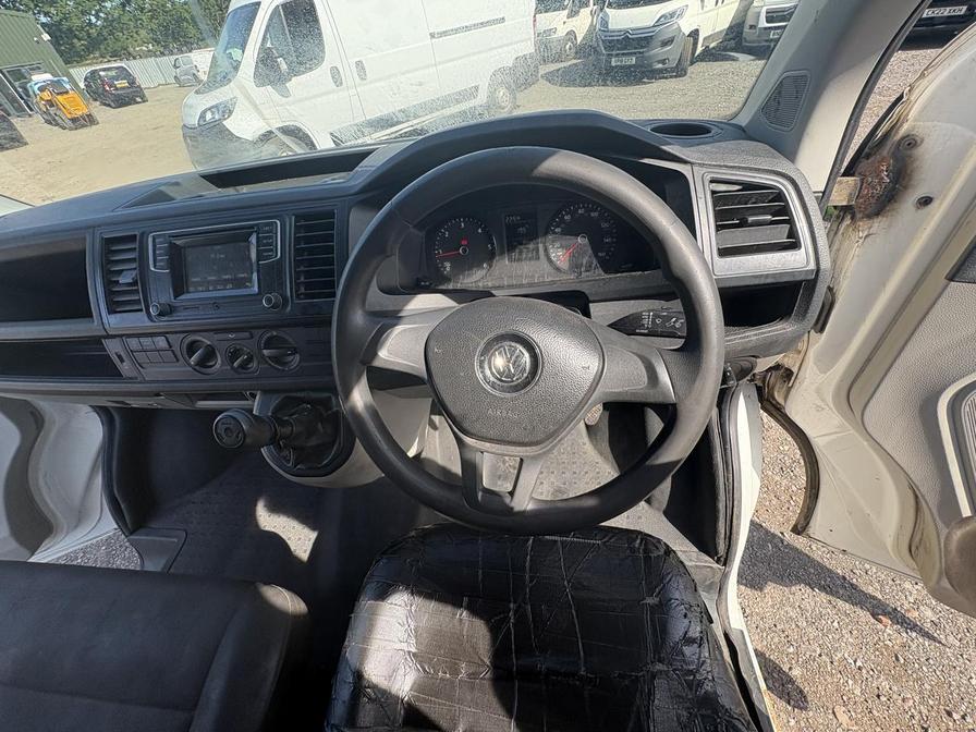 2016 Volkswagen Transporter – Model: Transporter T28 Startline TDI BlueMotion Technology – GK66YDF